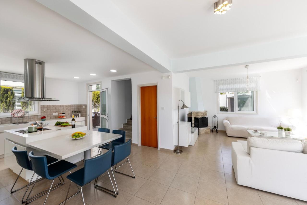 Protaras Sunrise Zen Seafront Villa المظهر الخارجي الصورة