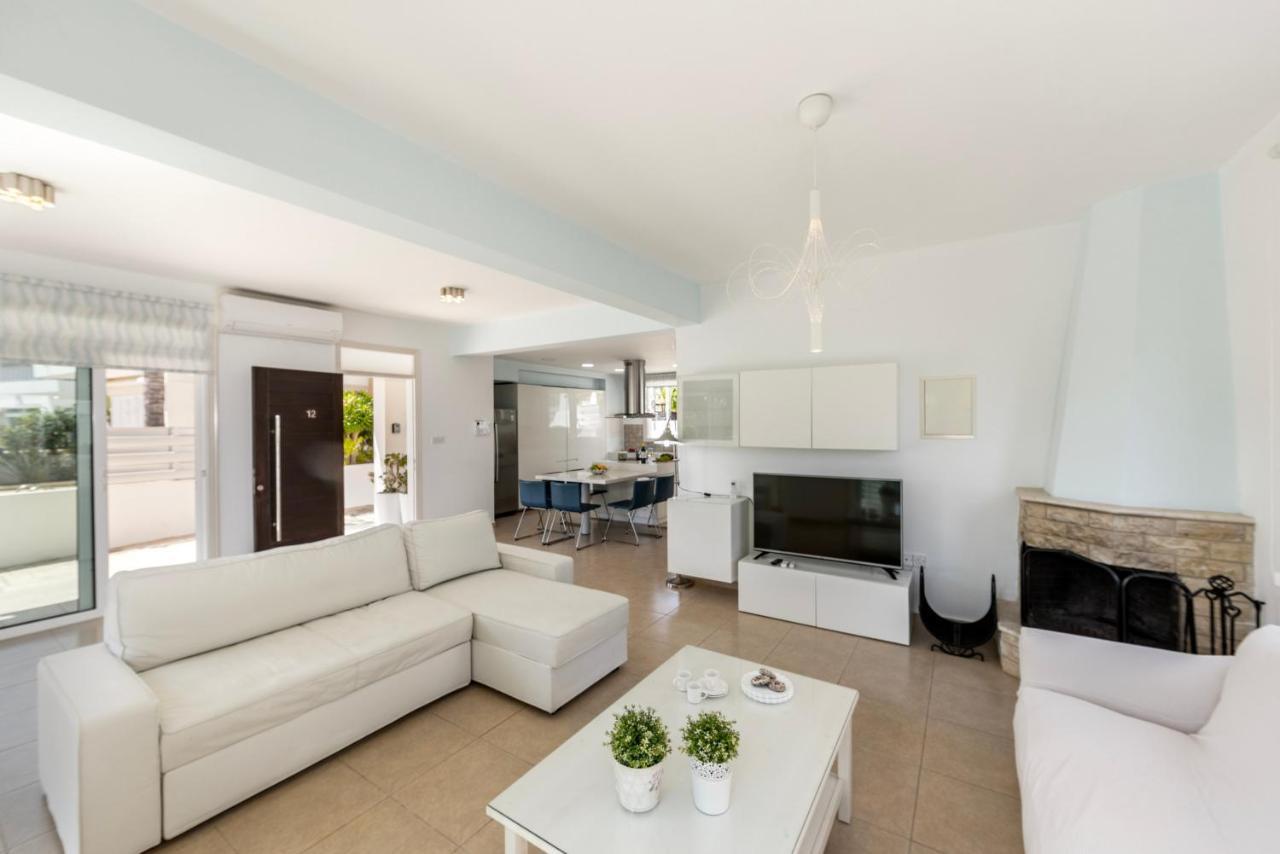 Protaras Sunrise Zen Seafront Villa المظهر الخارجي الصورة